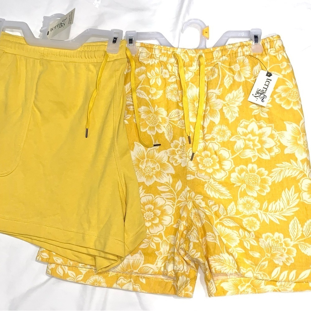 Terra & Sky women’s Yellow Shorts new with tags size 4X